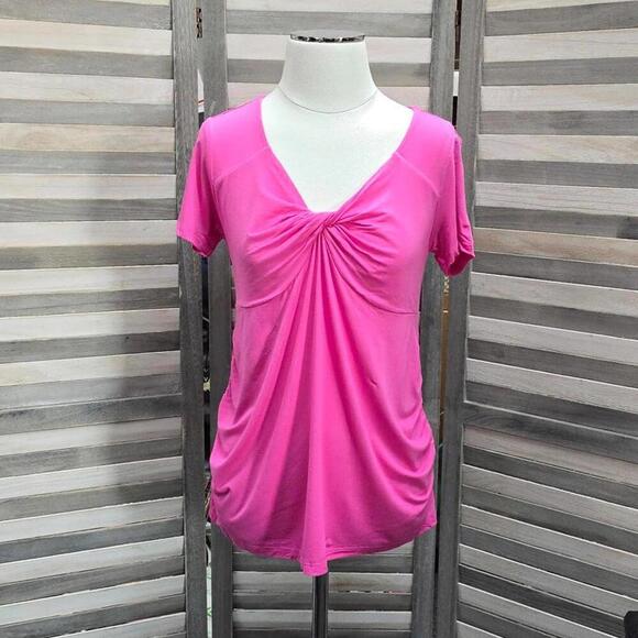 Short Sleeve Twist-Front Maternity Top | Isabel Maternity | Medium - Picture 1 of 9